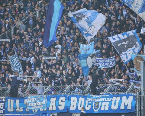 Bochum-Fans diskutieren leidenschaftlich über Stadionpläne und zukünftige Mitbestimmungsmöglichkeiten des Vereins.