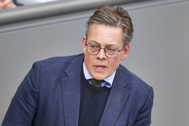 Von Not kritisiert Dobrindts Cybersicherheitsentwurf