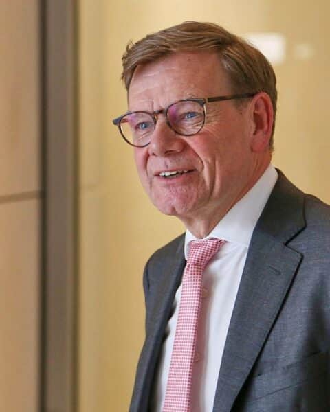 Johann Wadephul diskutiert neue Verteidigungsstrategien für Europa beim NATO-Außenministertreffen in Helsingborg.