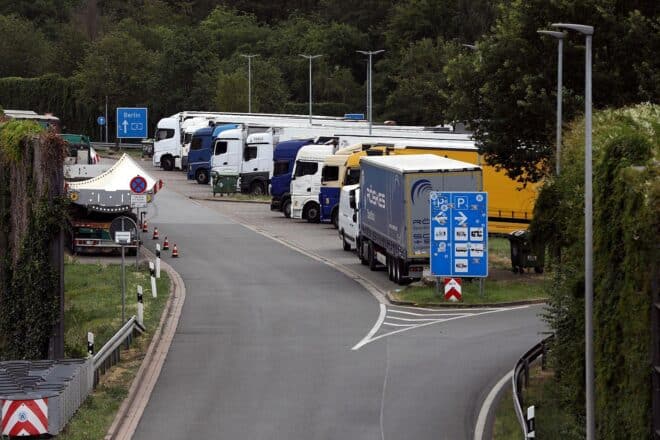 Weniger Lkw im April auf deutschen Autobahnen unterwegs