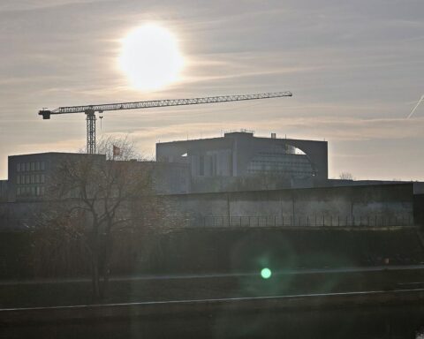Heiteres Wetter in Berlin, hohe Temperaturen und riskante Waldbrandgefahr am Donnerstag.