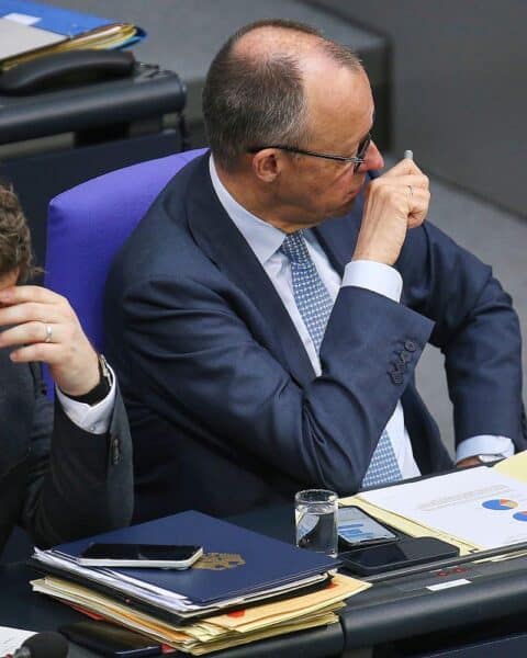 Ministerpräsident Wüst betont Fortbestand der schwarz-roten Bundesregierung trotz unterschiedlicher Meinungen.