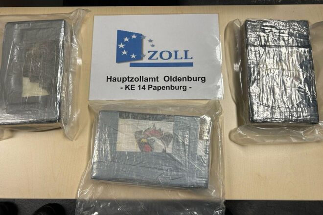 Zoll findet über drei Kilogramm Kokain in Auto bei Rhede