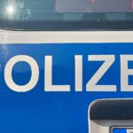 Polizisten bei Abschiebungen in Thüringen, Dokumentation von Migration und Rechtsdurchsetzung.