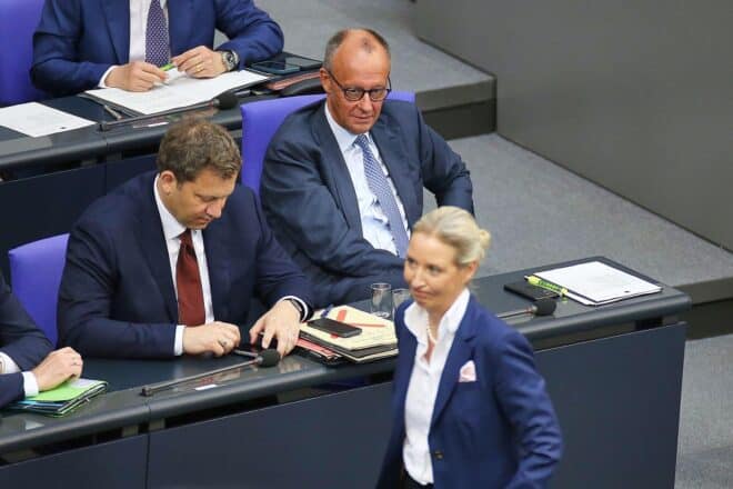 AfD bleibt in Umfrage mit 29 Prozent stärkste Kraft