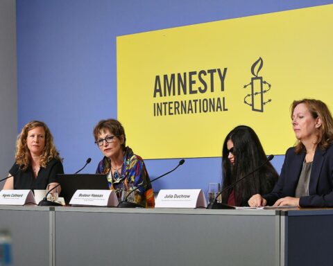 Menschenrechtsaktivisten diskutieren Maßnahmen gegen ethnische Säuberung im Westjordanland, berlin.