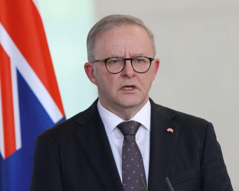 Premierminister Albanese und Wale diskutieren strategische Zusammenarbeit für den Südpazifik gegen Chinas Einfluss.