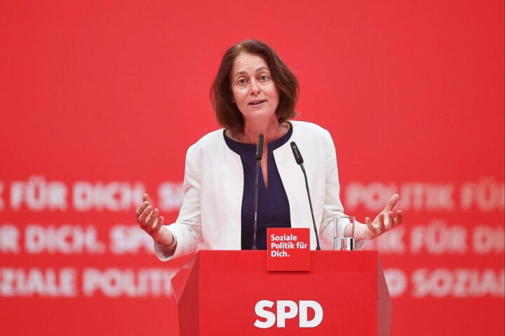 Katarina Barley fordert gemeinsamen EU-Sitz im UN-Sicherheitsrat für stärkeren politischen Einfluss.