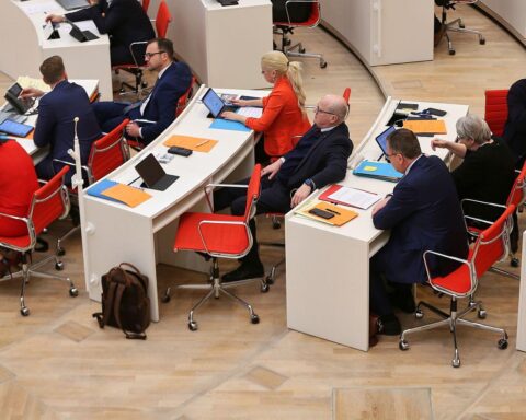 CDU-Fraktion Brandenburg diskutiert europäische Rückführungsregelungen für optimierte Migrationspolitik.