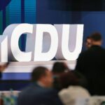CDU-Logo mit Symbolik für Bauordnung, Umbau und politische Entscheidungen in Schleswig-Holstein.