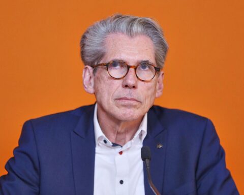 Andreas Storm fordert Verschiebung der Pflegereform und warnt vor finanziellen Folgen für Rentenkasse.
