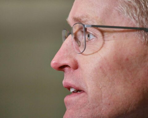 Daniel Günther, Schleswig-Holsteins Ministerpräsident, ernsthaft über mögliche Kanzlerkandidatur und zukünftige Ambitionen.
