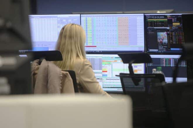 Dax legt geringfügig zu – Aktien von Bayer und Commerzbank gefragt