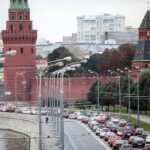Diplomaten protestieren im Moskauer Außenministerium gegen russische Falschbehauptungen über Atomwaffen und Ukraine.
