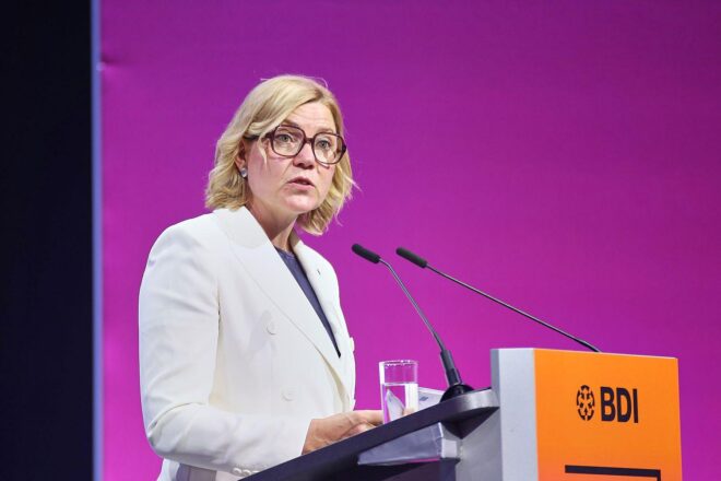 EU-Kommissarin kritisiert US-KI-Exportbeschränkungen
