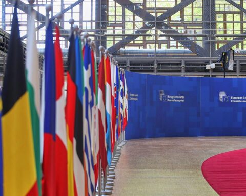 Ministerpräsidenten bei EU-Gipfel: Wirtschaftssanktionen gegen Russland um ein Jahr verlängert.