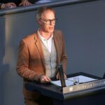 Sebastian Fiedler spricht über Beamte, Rentenversicherung und verfassungsrechtliche Grundlagen in Berlin.