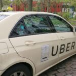 Angriff auf Uber-Fahrer: Fünf Männer verletzen ihn brutal an Tankstelle in Frankfurt.