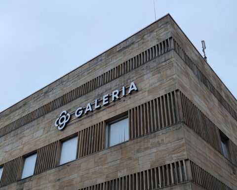 Bernd Beetz fordert Unterstützung für Galeria, um neue Konzepte für Filialen zu entwickeln.