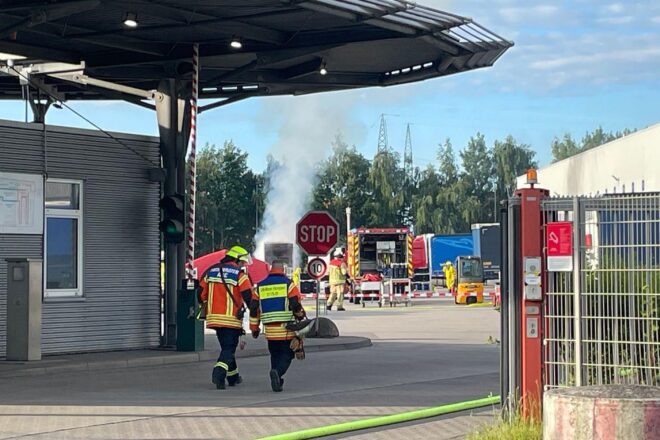 Großeinsatz nach Chemikalienaustritt in Lehrter Spedition