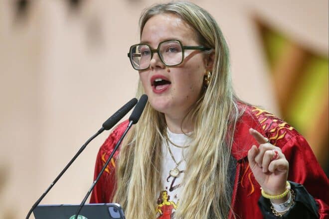 Konflikt zwischen Grüne Jugend und Parteispitze über Realo-Netzwerk und interne Transparenz.