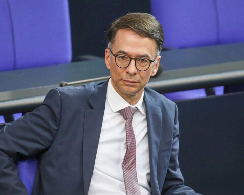 Christian Heinz auf Justizministerkonferenz, Reformen zur Erbschein- und Strafprozessordnung ansprechend präsentiert.