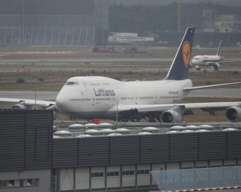 Flughafen Frankfurt, Flugzeuge, Lärm, Gemeinden, Unterstützung, Lärmschutzmaßnahmen, regionaler Ausgleich, Hessen, Gesetz.