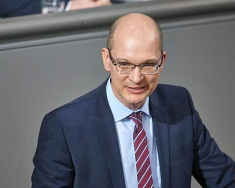 Stefan Möller kandidiert als Vize-Bundesvorsitzender der AfD, unterstützt von Björn Höcke.