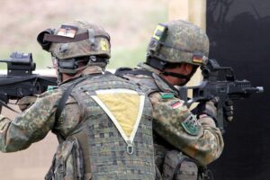 Bundeswehr-Soldaten bei einer Konferenz zur zivilen Verteidigungsfähigkeit in Hamburg.