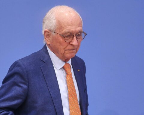 Wolfgang Ischinger spricht über Deutschlands UN-Mitgliedschaft und außenpolitische Bedeutung nach Wahlniederlage.
