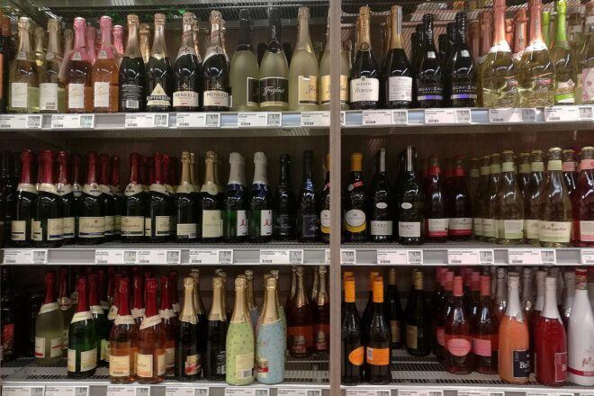 Klingbeil plant Erhöhung der Alkoholsteuer um 20 Prozent