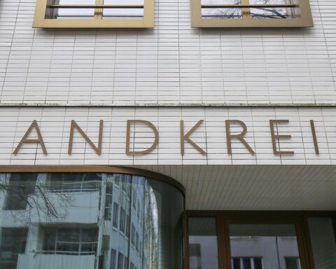 Dramatische Finanzlage der Kommunen, Treffen mit Politikern, Landkreistagspräsident betont notwendige Teilhabe.