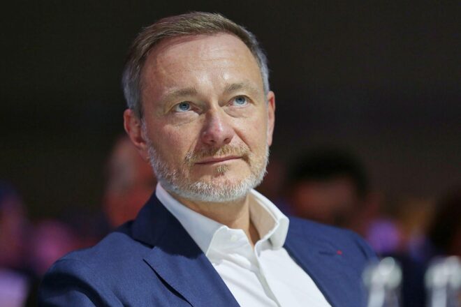Lindner kritisiert Merz scharf wegen Kapitalrente