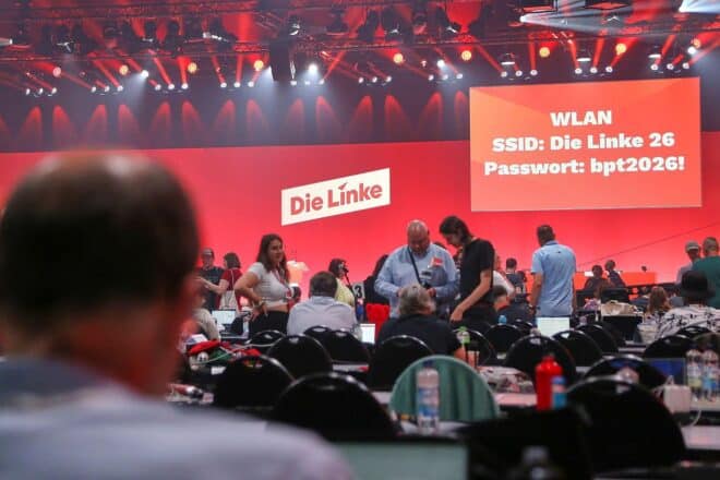 Linke startet Parteitag in Potsdam