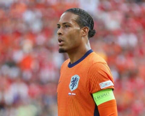 Marokkos Fußballteam jubelt nach dem Sieg im Elfmeterschießen gegen die Niederlande bei WM.