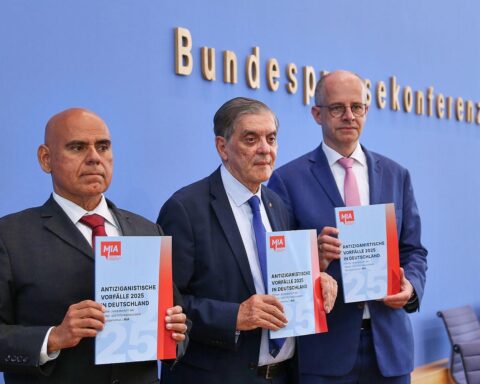 Jahresbericht zur Zunahme antiziganistischer Vorfälle in Deutschland, präsentierte MIA in Berlin.