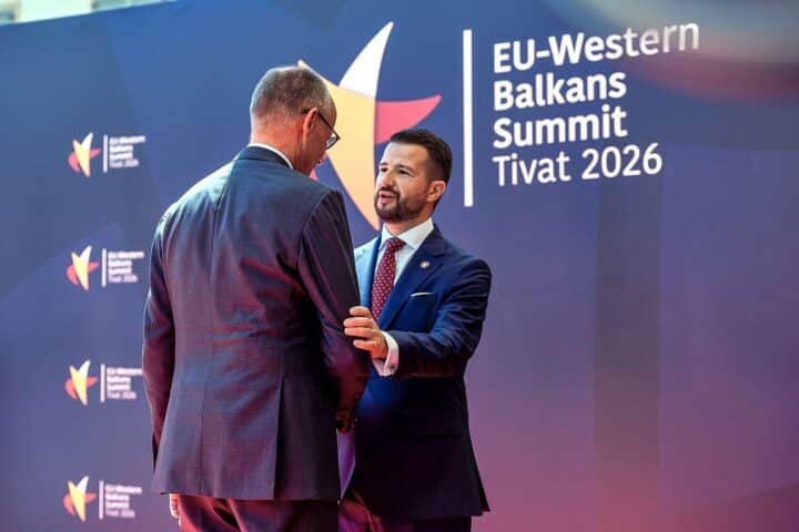 Friedrich Merz und Jakov Milatovic diskutieren über EU-Erweiterung beim Gipfel in Montenegro.