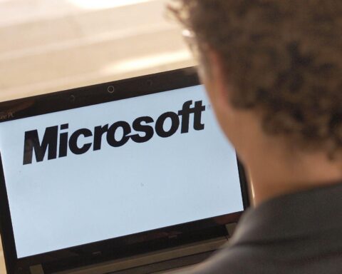 Microsoft präsentiert Quantenchip "Majorana 2" mit verbesserter Zuverlässigkeit und KI-Entwicklung.