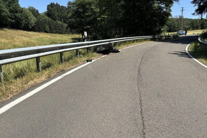 Motorradfahrer auf L385 bei Becherbach schwer verletzt