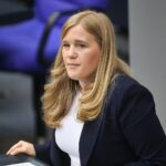 Josephine Ortleb kritisiert fehlenden Gesetzesentwurf für Lohntransparenz, fordert schnelle Umsetzung von EU-Regeln.