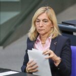 Bild von Nina Warken im Kontext der kritischen Diskussion um Pflegereform und deren Auswirkungen.