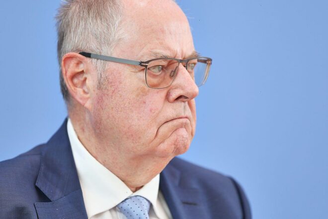 SPD-Generalsekretär widerspricht Steinbrück bei Umgang mit AfD
