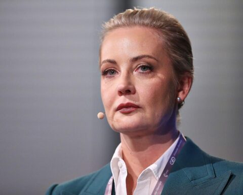 Julija Nawalnaja erhält Preis für mutigen Einsatz für Menschenrechte und Demokratie in Russland.