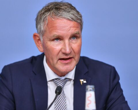 Björn Höcke im Fokus: Diskussion um Entzug des Wahlrechts durch SPD-Politiker in Deutschland.