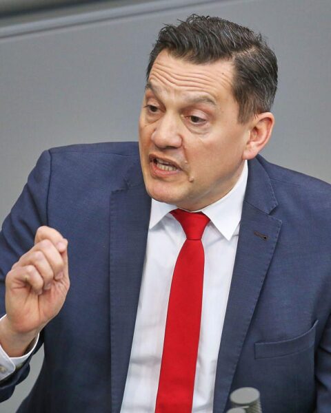 Diskussion über Verschärfung des Selbstbestimmungsgesetzes, Beteiligte: Johannes Fechner, CDU, SPD, Bundesländer.