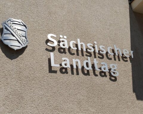 Sächsischer Landtag: Abschluss der Haushaltsberatungen 2027/2028 mit Finanzminister Christian Piwarz.