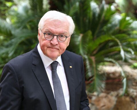 Frank-Walter Steinmeier spricht über die Olympischen Spiele 2036 in Deutschland, historische Bedenken bleiben.