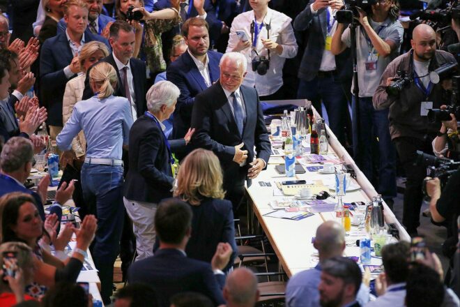 Strack-Zimmermann kontert Kubicki-Kritik an Kandidatur