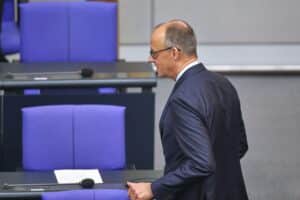Friedrich Merz im Fokus: Umfrage zeigt Meinungen zu Kanzlerwechsel in Deutschland.
