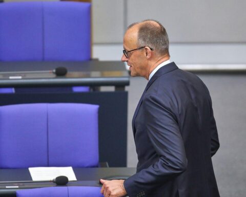 Friedrich Merz im Fokus: Umfrage zeigt Meinungen zu Kanzlerwechsel in Deutschland.
